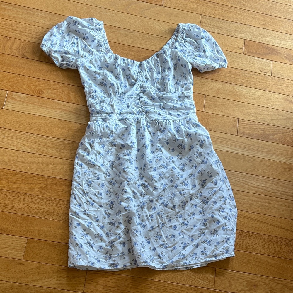 Hollister White and Blue Floral Mini Dress